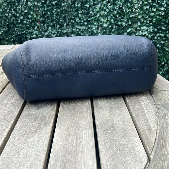 Michael Kors Jet Set Travel Large Chain Shoulder Tote Navy Blue Leather - Picture 6 of 9